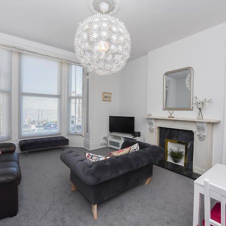 Fantastic Sea View, 1 Bed Sleeps 2 Apartman Broadstairs Kültér fotó