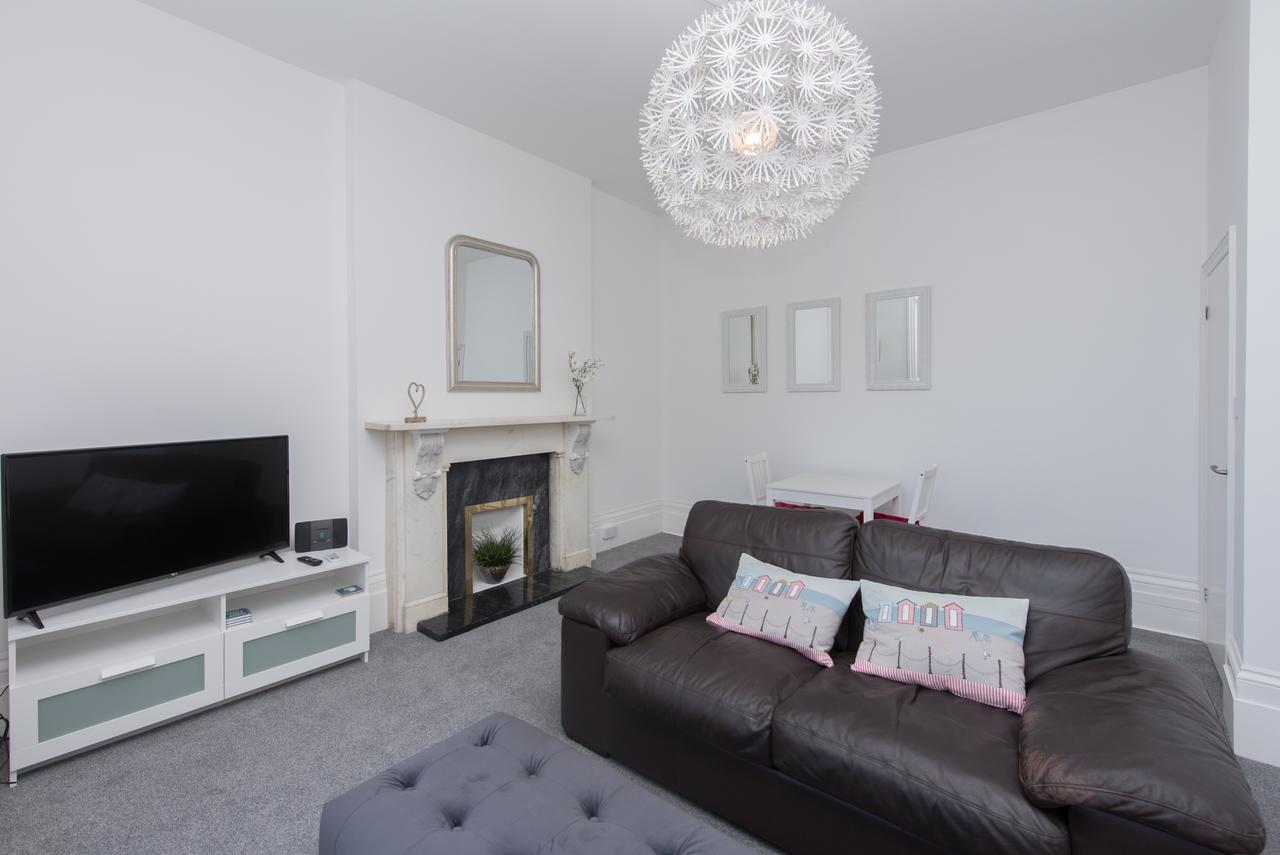 Fantastic Sea View, 1 Bed Sleeps 2 Apartman Broadstairs Kültér fotó