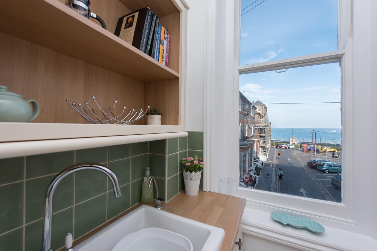 Fantastic Sea View, 1 Bed Sleeps 2 Apartman Broadstairs Kültér fotó
